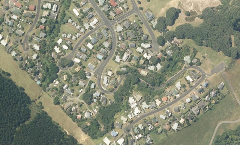 325 Onemana Drive, Onemana, Whangamatā - Carousel 1