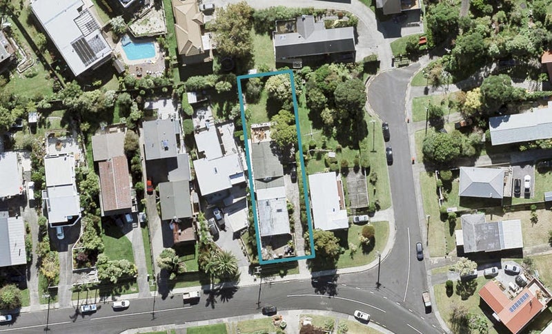 2/35 Killarney Avenue, Torbay, Auckland - Carousel 1