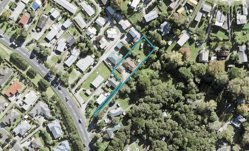 380 Whangaparaoa Road, Stanmore Bay, Whangaparaoa - Carousel 1