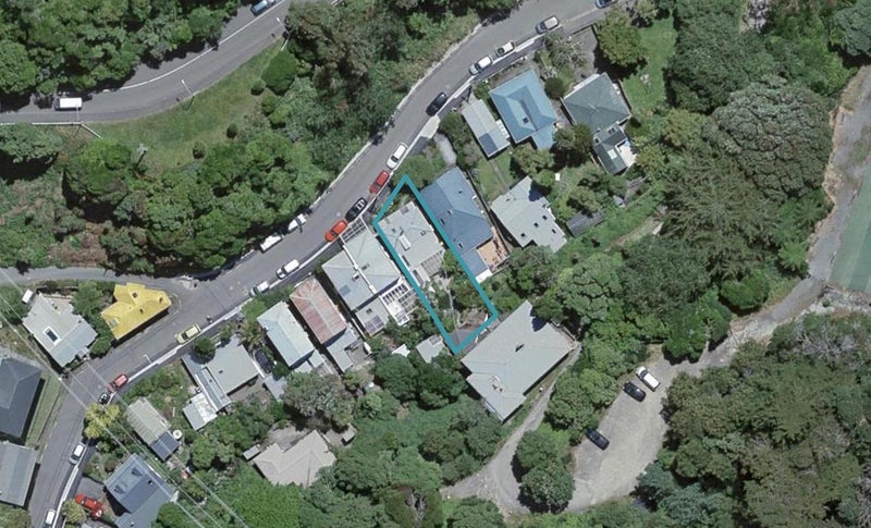 15 Holloway Road, Aro Valley, Wellington - Carousel 1