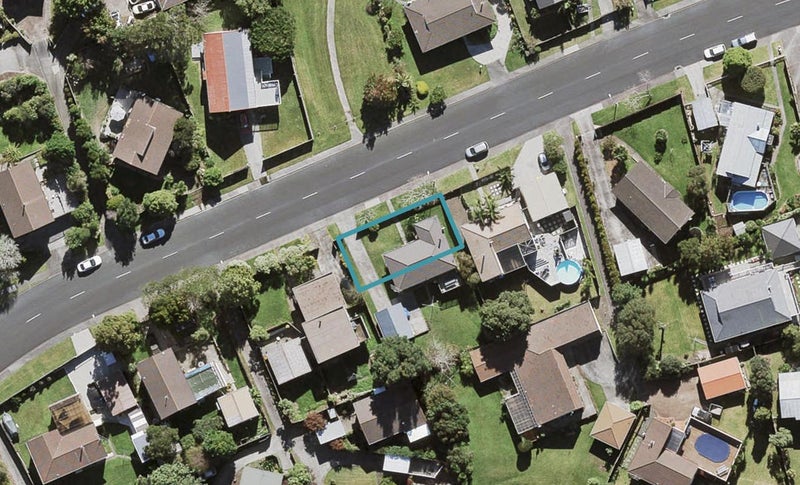 51A West Harbour Drive, West Harbour, Auckland - Carousel 1