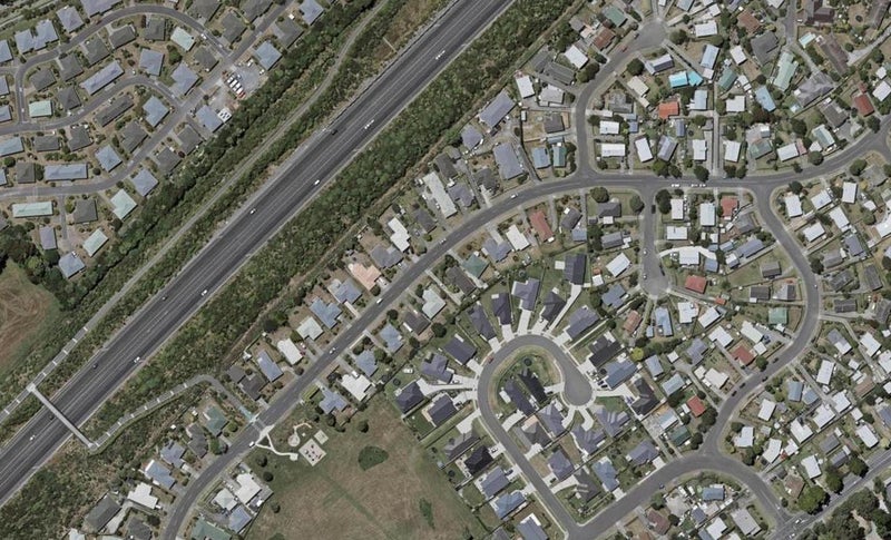 104 Makarini Street, Paraparaumu - Carousel 1