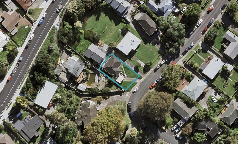21 St Peters Street, Northcote, Auckland - Carousel 1