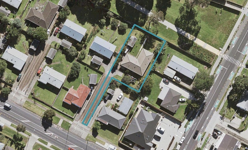627 Massey Road, Mangere, Auckland - Carousel 1