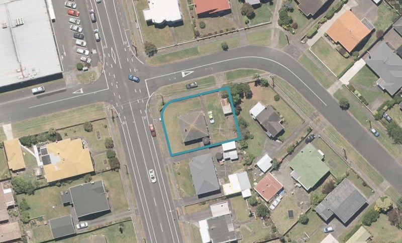 19 Muir Street, Gonville, Whanganui - Carousel 1