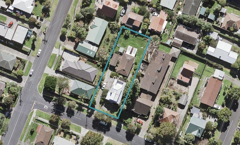 71 Miro Street, New Lynn, Auckland - Carousel 1