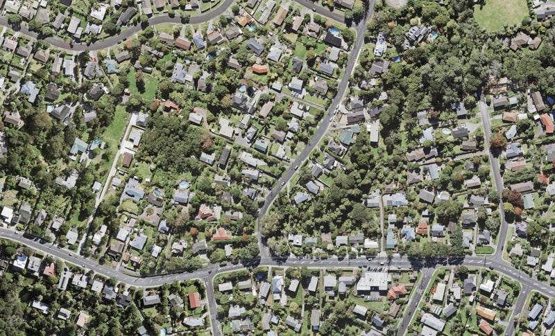 41 South Lynn Road, Titirangi, Auckland - Carousel 1