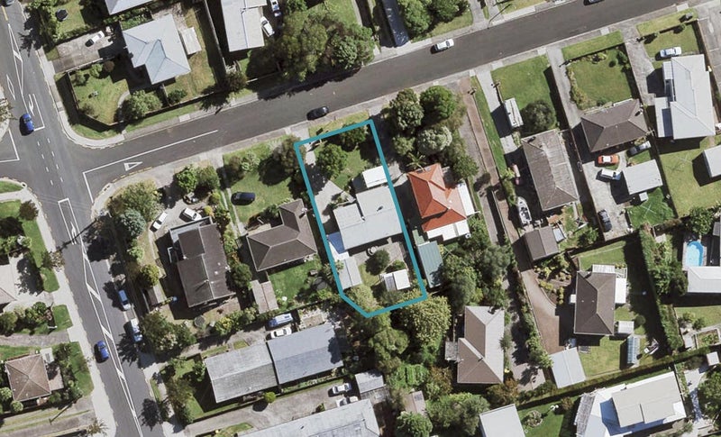 5 Kaikoura Street, Henderson, Auckland - Carousel 1