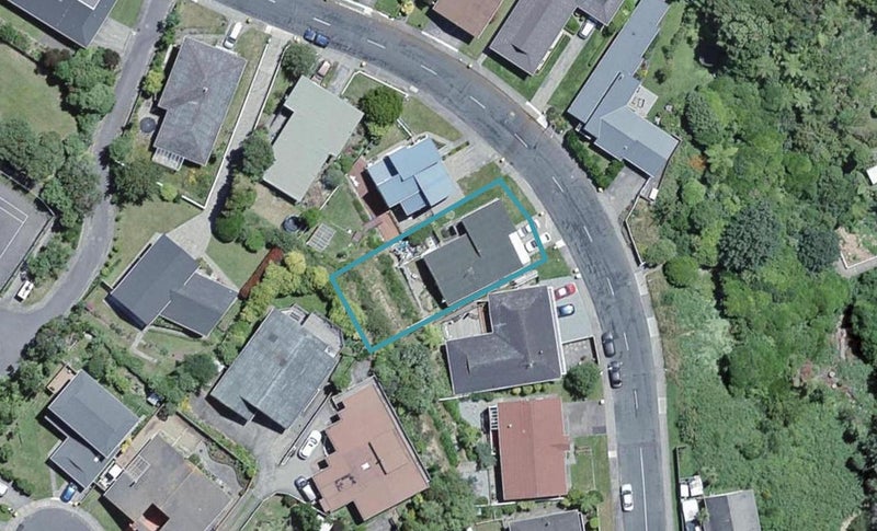 7 Paddington Grove, Karori, Wellington - Carousel 1