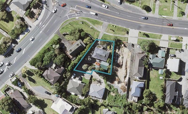686 East Coast Road, Pinehill, Auckland - Carousel 1