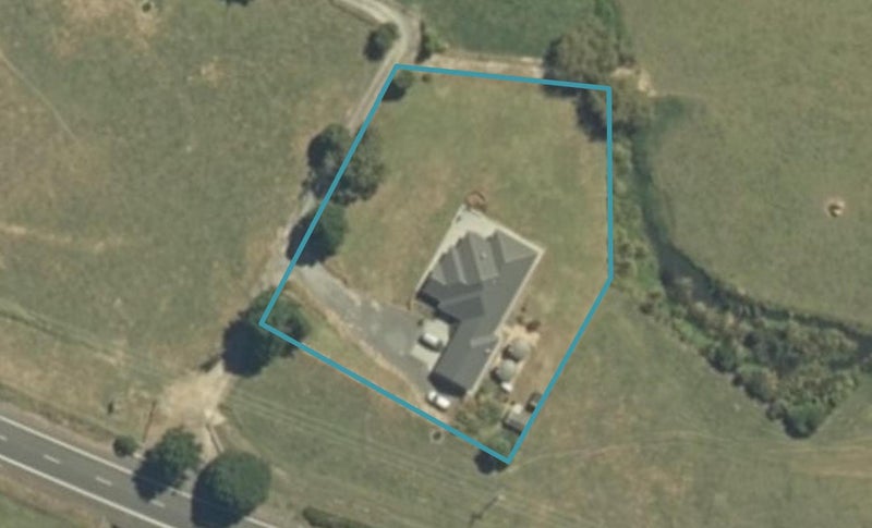 2232A Waihi Whangamata Road, Whangamata, Whangamata - Carousel 1
