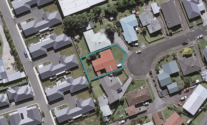 14 Severn Place, Spotswood, New Plymouth - Carousel 1