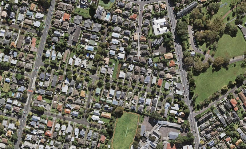 15A Beckenham avenue, Royal Oak, Auckland - Carousel 1