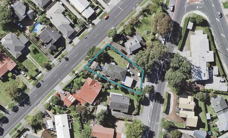 31 Botany Road, Botany Downs, Auckland - Carousel 1
