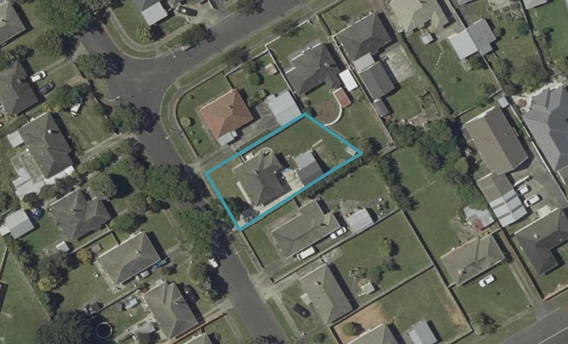 39 Cardiff Street, Awapuni, Palmerston North - Carousel 1
