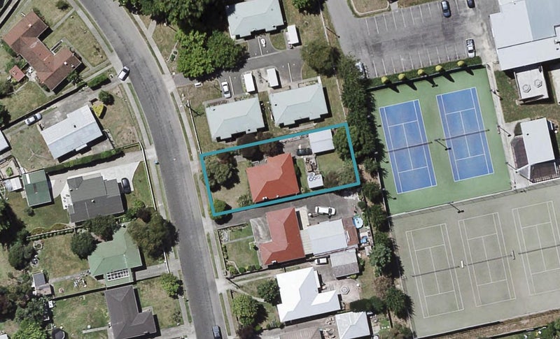 24 Lipscombe Crescent, Havelock North, Havelock North - Carousel 1