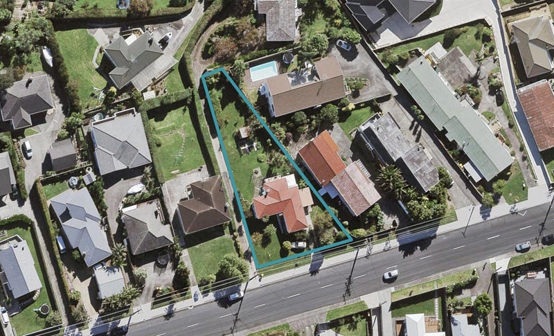 80 Pupuke Road, Hillcrest, Auckland - Carousel 1