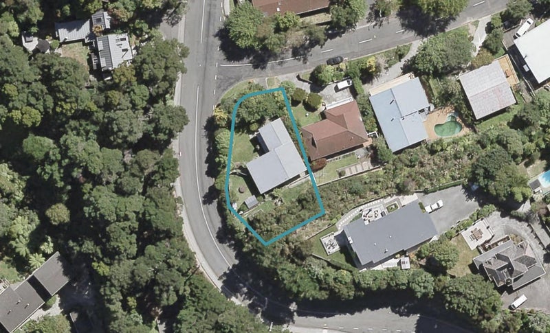 2 Chichester Drive, Pinehaven, Upper Hutt - Carousel 1