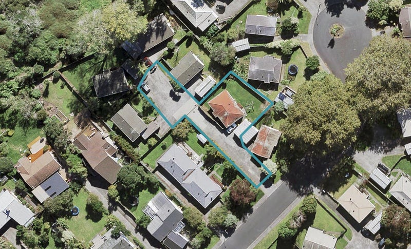 42 Ranch Avenue, Beach Haven, Auckland - Carousel 1