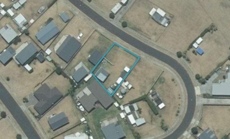 128 Rangiora Crescent, Matarangi - Carousel 1