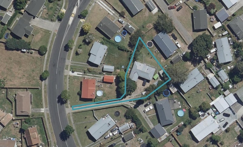 69 Breckons Avenue, Nawton, Hamilton - Carousel 1