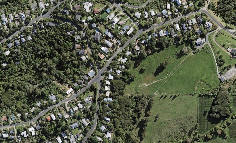 43 Hauraki Road, Oneroa, Waiheke Island - Carousel 1