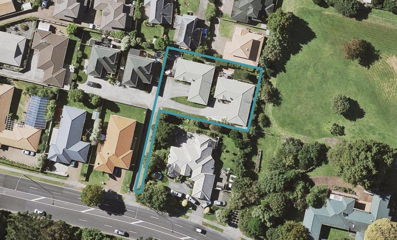 1/274 Cascades Road, Botany Downs, Auckland - Carousel 1