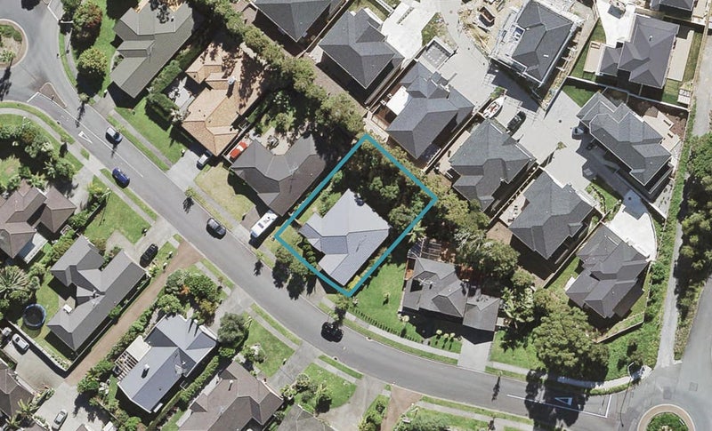 7 Pitoitoi Avenue, Greenhithe, Auckland - Carousel 1