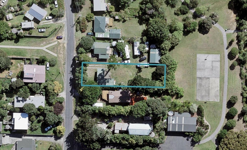 36 James Mcleod Road, Helensville - Carousel 1
