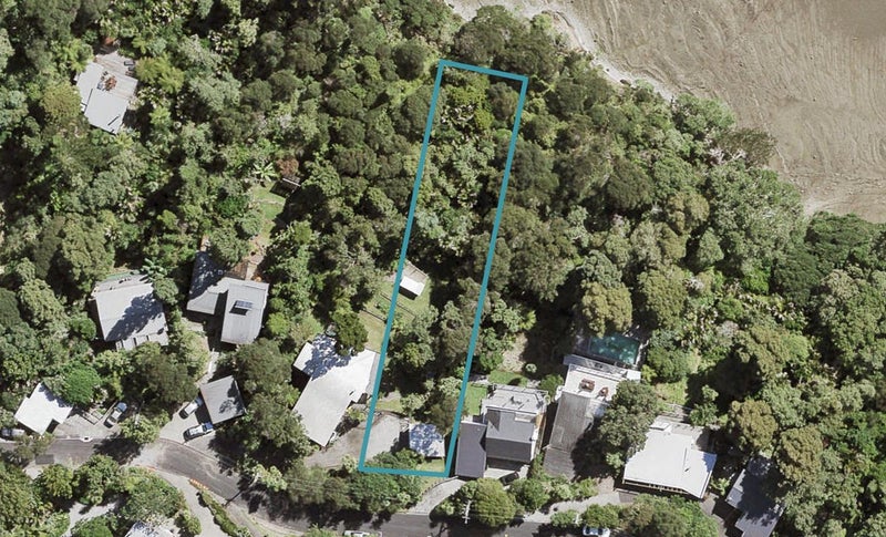 20 Opou Road, Titirangi, Auckland - Carousel 1