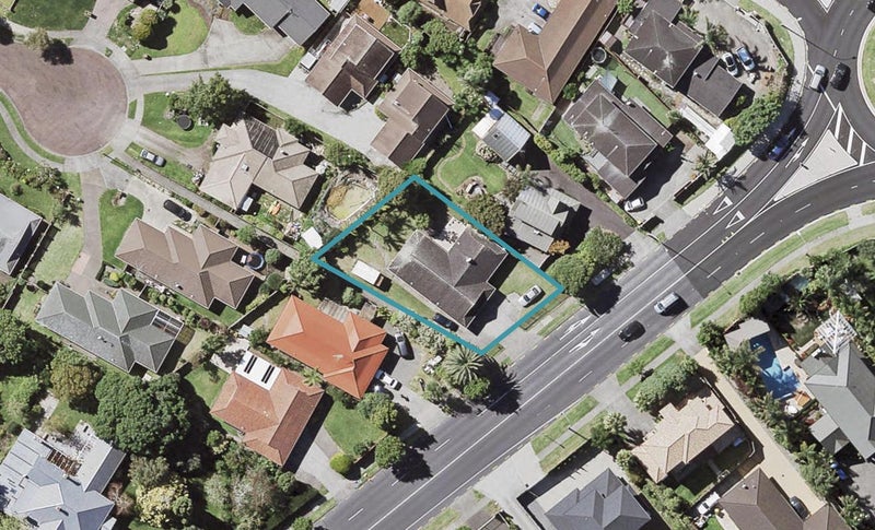 808 Chapel Road, Shamrock Park, Auckland - Carousel 1