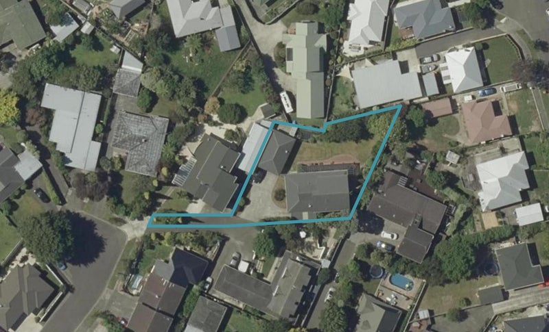 8 Linmor Place, Terrace End, Palmerston North - Carousel 1
