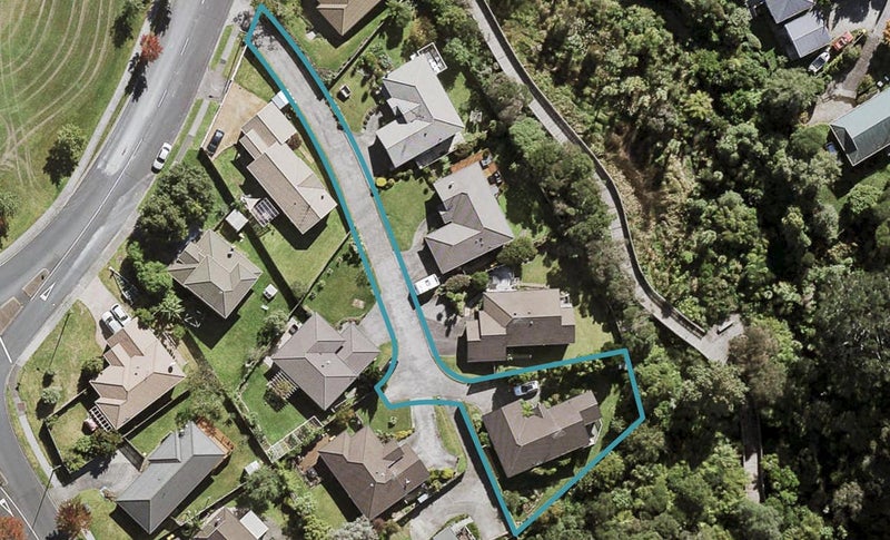 84 Barbados Drive, Unsworth Heights, Auckland - Carousel 1