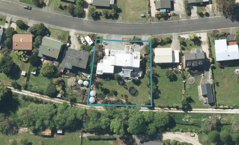73 Selwyn Street, Pohara - Carousel 1