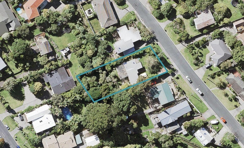 6 Seaton Road, Murrays Bay, Auckland - Carousel 1