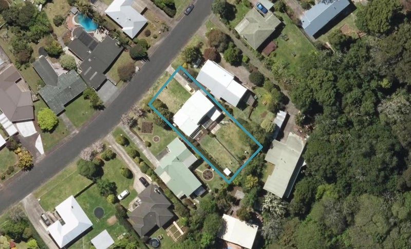 10 Clarkson Crescent, Maunu, Whangarei - Carousel 1