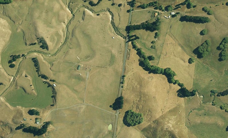 2522 Kahuranaki Road - Carousel 1