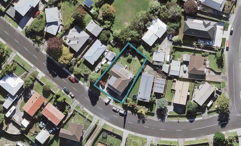 16 Addison Drive, Glendene, Auckland - Carousel 1