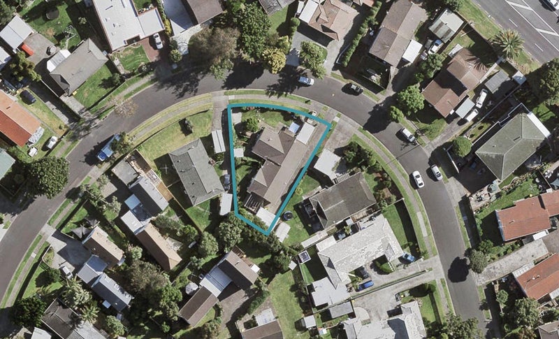 1/37 Challen Close, Conifer Grove, Takanini - Carousel 1