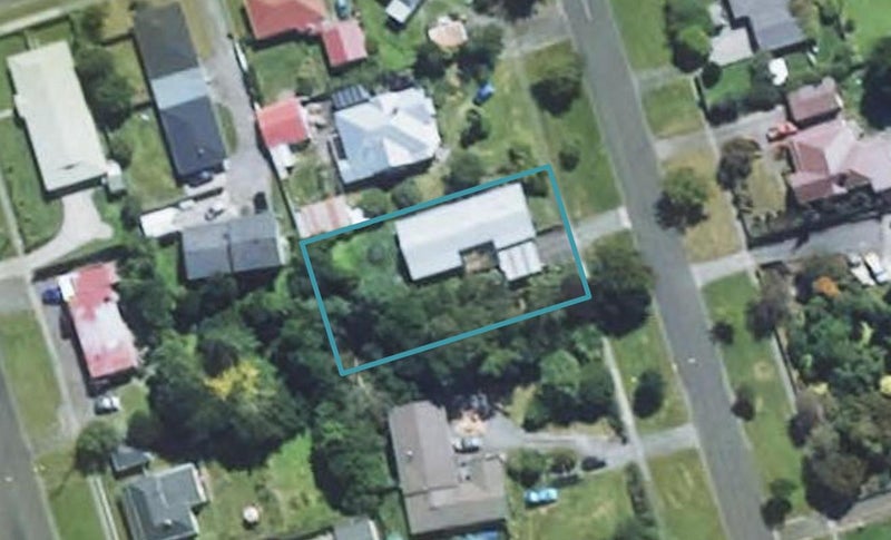3 Portia Street, Stratford - Carousel 1