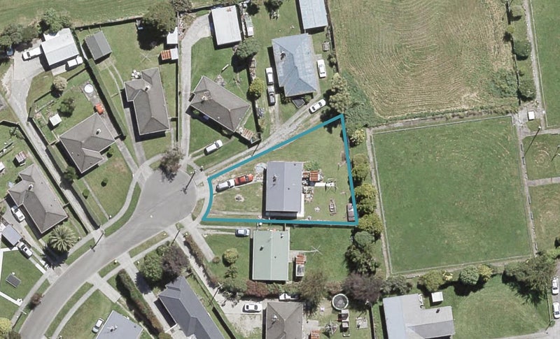14 Kea Grove, Elderslea, Upper Hutt - Carousel 1