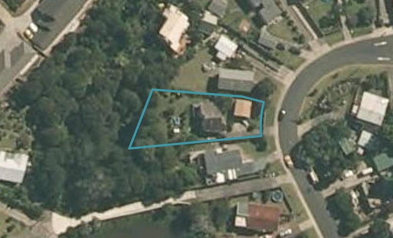 26 Hammond Avenue, Hatfields Beach, Orewa - Carousel 1