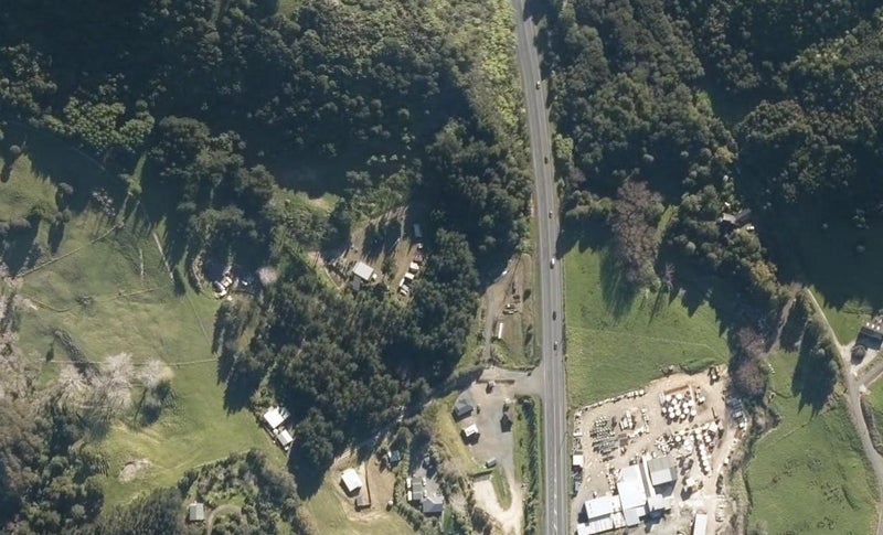 0 State Highway 1, Brynderwyn - Carousel 1