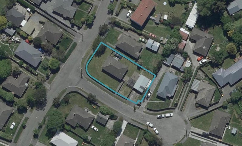 1 Nyton Place, Bryndwr, Christchurch - Carousel 1