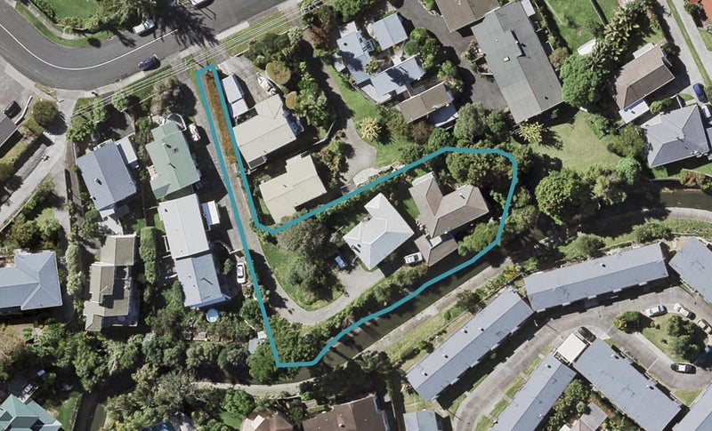 2/32 Wolsley Avenue, Milford, Auckland - Carousel 1