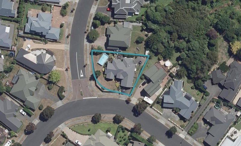 39 Huntington Drive, Huntington, Hamilton - Carousel 1