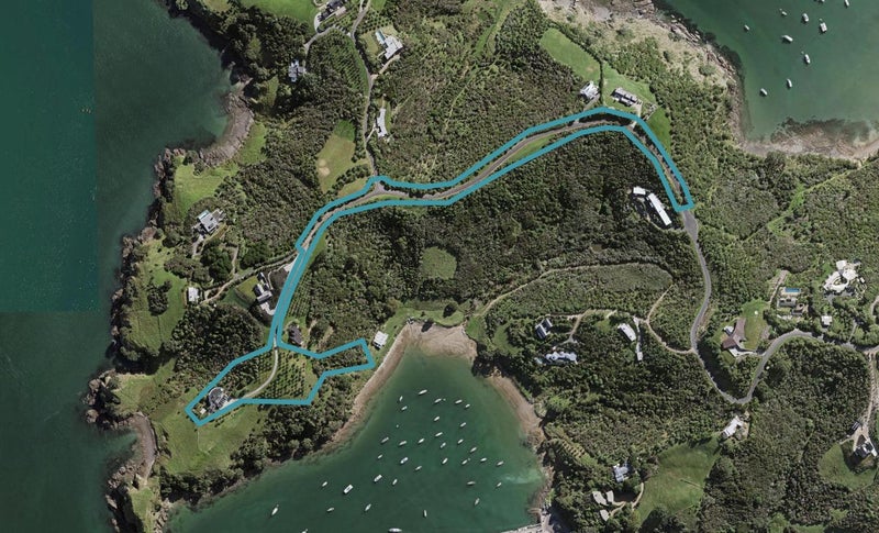 12 Alan Murray Lane, Oneroa, Waiheke Island - Carousel 1