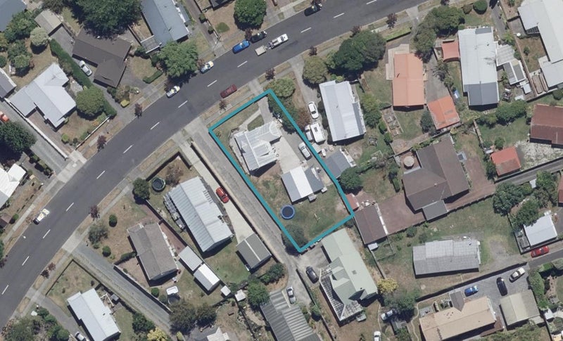 42 Radiata Street, Fairview Downs, Hamilton - Carousel 1