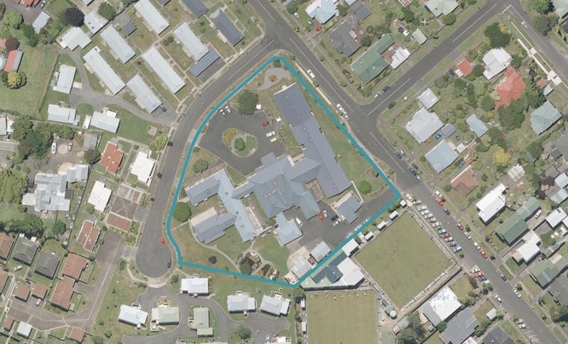 2 Masonic Drive, Whanganui East, Whanganui - Carousel 1