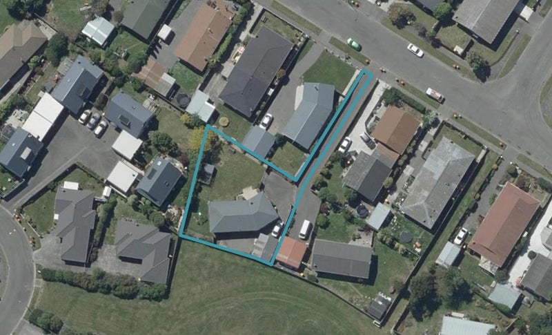 16 Bayswater Crescent, Bromley, Christchurch - Carousel 1